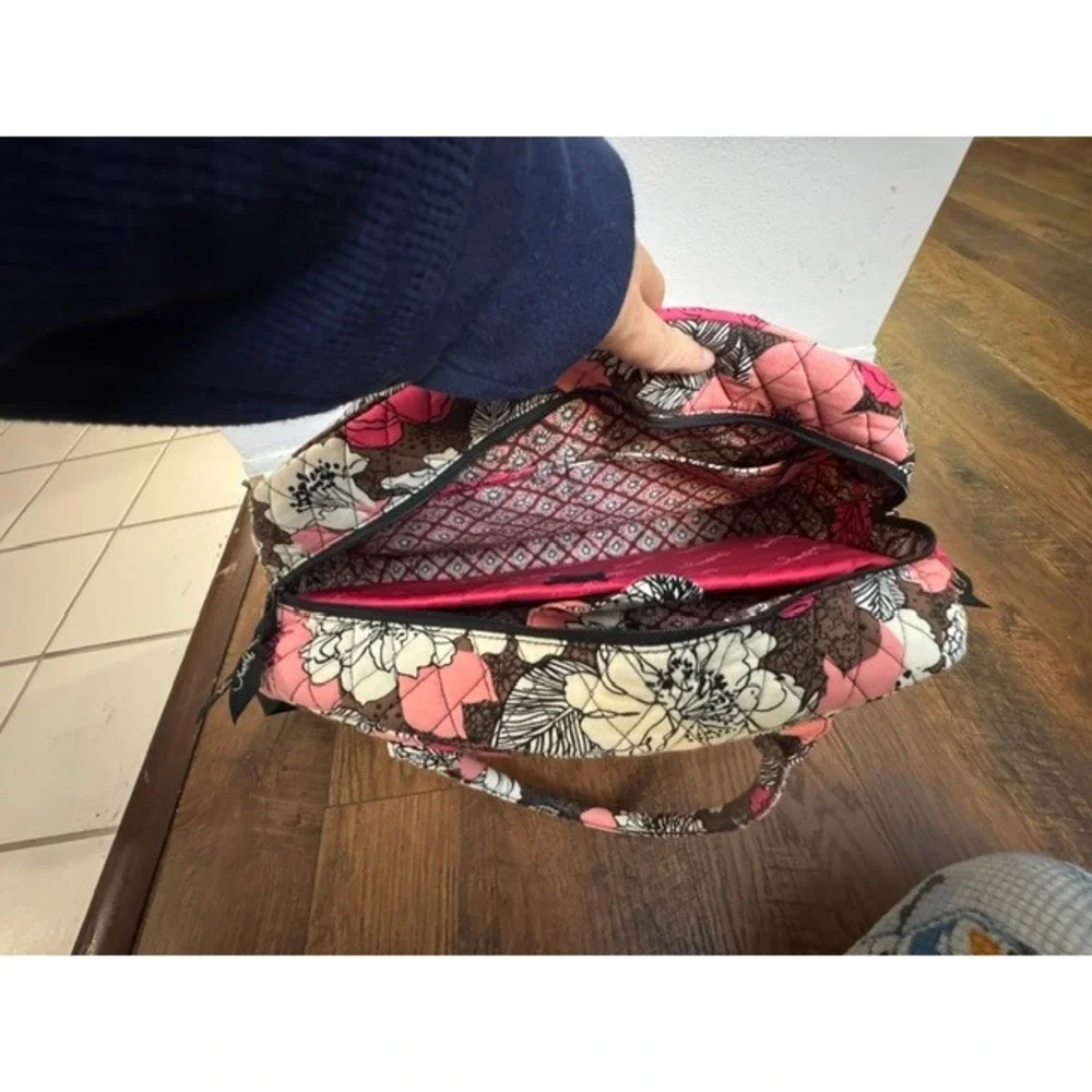 Vera Bradley Mocha Rouge Quilted Laptop Messenger Bag Pink Floral Crossbody